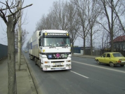 MB-Actros-Andrusca-Mihai-180506-01-RO
