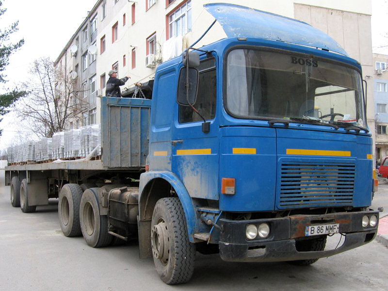 RO-Roman-Diesel-blau-Bodrug-160308-02.jpg