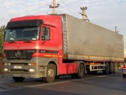 RO-MB-Actros-1840-rot-Bodrug-280908-01