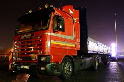 RO-Scania-113-M-400-rot-Bodrug-020209-01
