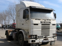 RO-Scania-142-M-weiss-Bodrug-160308-01