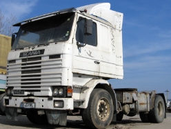 RO-Scania-142-M-weiss-Bodrug-160308-02