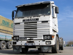RO-Scania-142-M-weiss-Bodrug-160308-03
