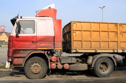 RO-Scania-2series-brown-GeorgeBodrug-150509-1