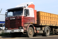 RO-Scania-2series-brown-GeorgeBodrug-150509-3