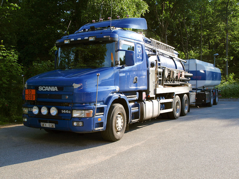 S-Scania-144-G-530-blau-Thiele-031209-01.jpg - Jörg Thiele