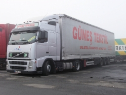 Volvo-FH12-460-Guenes-Holz-130907-01-TR