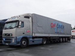Volvo-FH12-460-OF-Oener-Holz-220807-01-TR