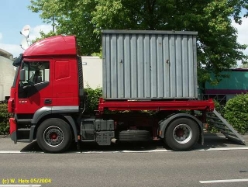 Iveco-Stralis-AT440S43-rot-170504-3