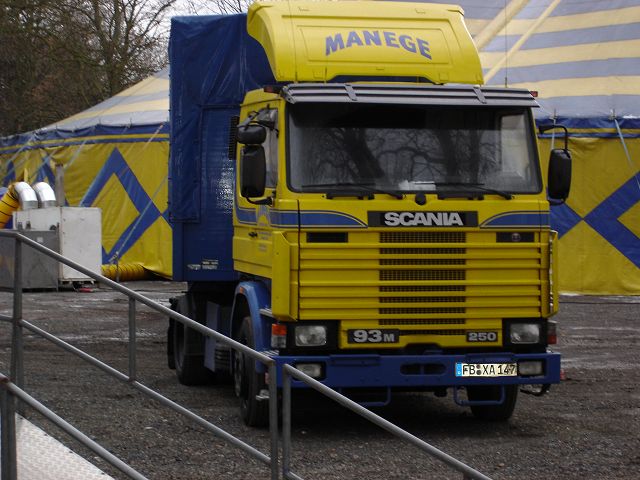 Scania-93-M-250-Manege-Leupolt-050106-01.jpg - Frank Leupolt