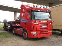Scania-124-L-440-Renoldi-Geroniemo-280707-02