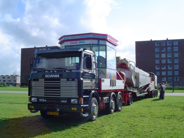 Scania-113-M-360-Verdonk-deKoning-121004-1.jpg