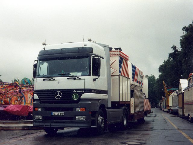 MB-Actros-1840-weiss-(Scholz).jpg - Timo Scholz
