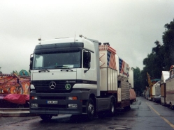 MB-Actros-1840-weiss-(Scholz)