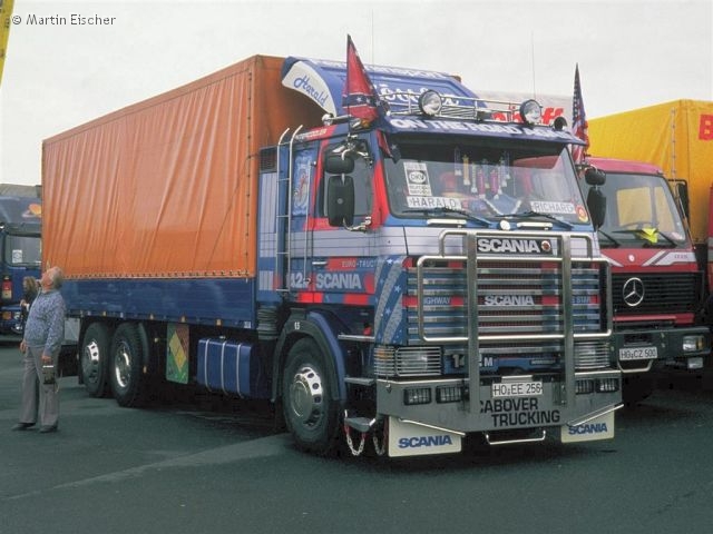 Scania-142-M-Roessler-Eischer-140589-01.jpg