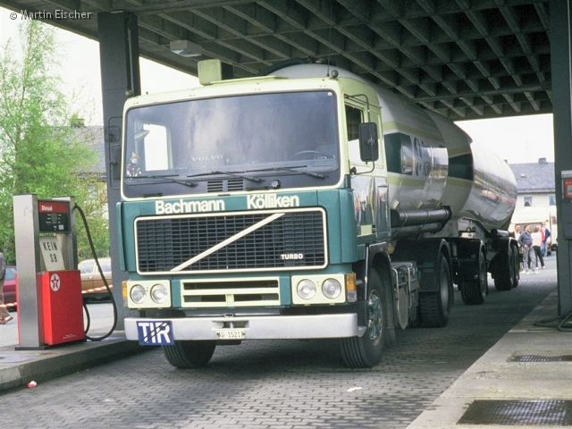 Volvo-F12-Bachmann-Eischer-140589-01.jpg