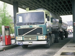 Volvo-F12-Bachmann-Eischer-140589-01
