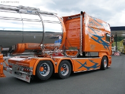 Scania-R-Singer-Holz-240609-02