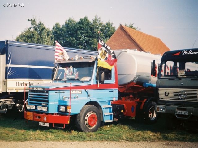 Scania-143-H-400-blau-Rolf-191005-01.jpg