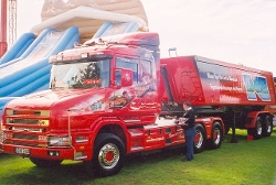 Scania-144-G-530-Klaus-Bau-Fitjer-160506-01