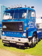 Volvo-F-88-290-blau-Fitjer-160506-01-H