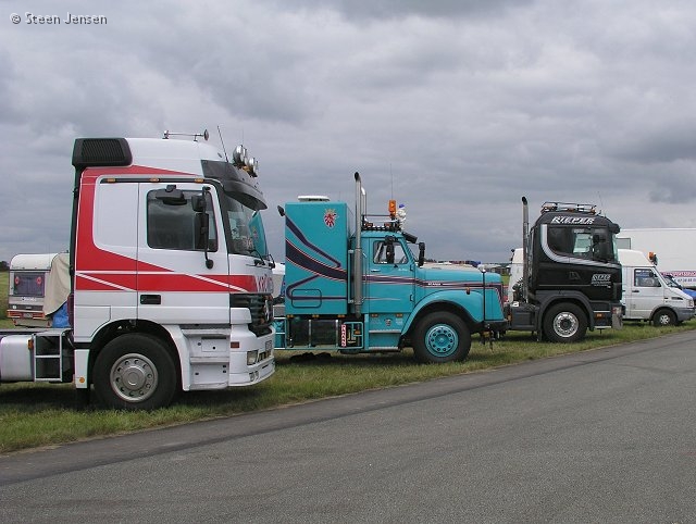 MB-Actros+Scania-(Jensen).jpg