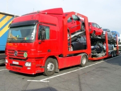 MB-Actros-1844-MP2-Autotransporter-rot-Willann-220605-01