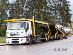 Iveco-Stralis-AT-190S40-Altmann-Bach-120806-01