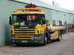 Scania-94-D-gelb-Weddy-141207-01