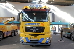 Mackdag-Bergefahrzeuge-Autotransporter-031010-050