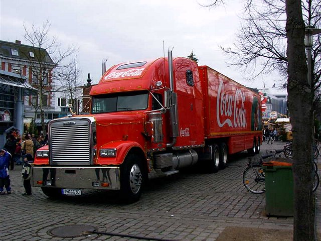 Freightliner-Coca-Cola-Showtruck-(Dolezal)-9.jpg - Klaus Dolezal