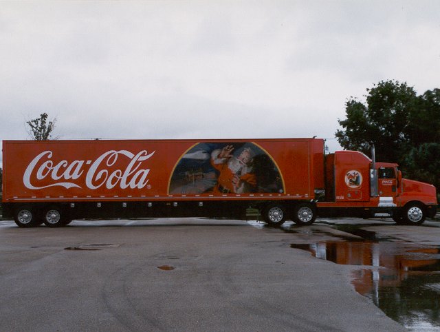 Kenworth-Hauber-Coca-Cola-USA-(vUrk)-03.jpg - Piet van Urk