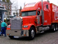 Freightliner-Coca-Cola-Showtruck-(Dolezal)-8