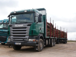Scania-R-480-Holztransporter-Schlottmann-090410-01