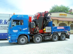 MAN-TGA-41530-LX-blau-Mitteregger-300906-02