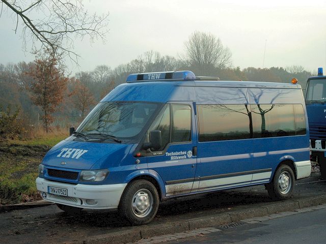 Ford-Transit-125-T-360-THW-Scholz-021204-1.jpg - Timo Scholz