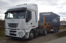 Iveco-Stralis-AS-440-S-50-Juergen-Vogt-151110-01