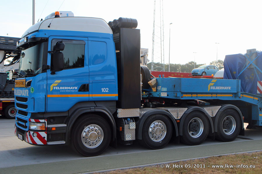 Scania-R-II-560-102-Felbermnayr-180511-13.jpg