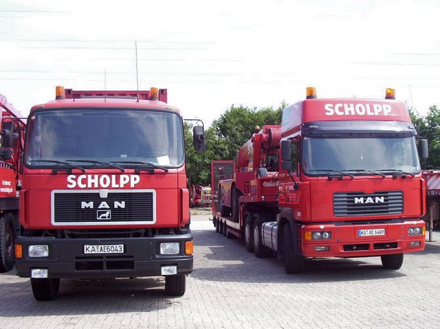 MAN-F2000-Evo-Tieflader-Scholpp-(Dopkewitsch)1.jpg - N. Dopkewitsch
