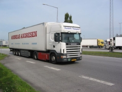 Scania-124-L-420-Andresen-Posern-260705-01
