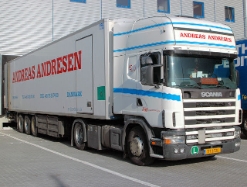 Scania-124-L-420-Andresen-Schiffner-180806-02