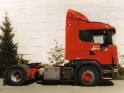Scania-124-L-400-Ansorge-Bach-280605-03