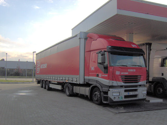 Iveco-Stralis-AS-Arcese-Rouwet-281106-01.jpg - Patrick Rouwet