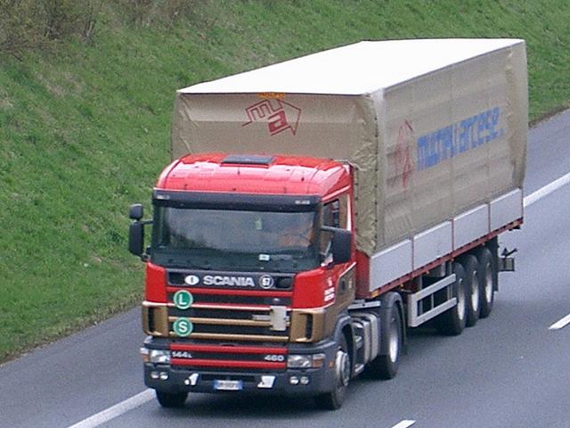 Scania-144-L-460-Arcese-Szy-180404-3.jpg - Trucker Jack