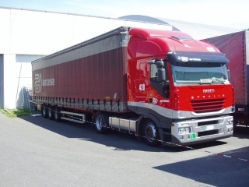 Iveco-Stralis-AS-PLSZ-Arcese-Holz-310104-1
