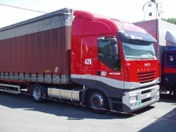 Iveco-Stralis-AS-PLSZ-Arcese-Holz-310104-2