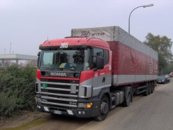 Scania-164-L-480-Arcese-Rouwet-281106-04