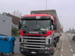 Scania-164-L-480-Arcese-Rouwet-281106-05