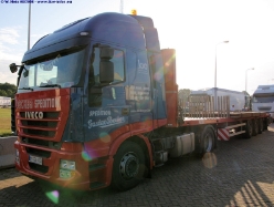Iveco-Stralis-AS-II-Becker-210808-01