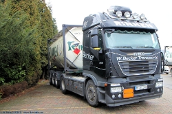 Iveco-Stralis-AS-440-S-45-Becker-Rinnen-280210-04